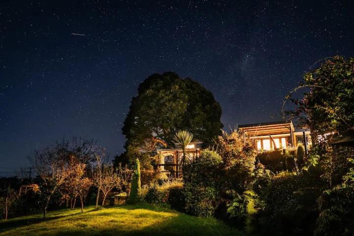 Starry Nights Cabin Fever Waikino Luaran gambar
